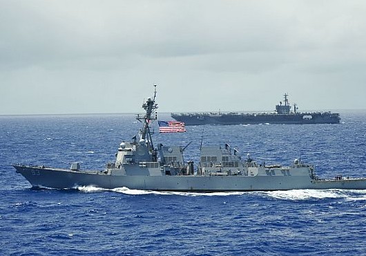 Khu trục hạm USS Chung-Hoon